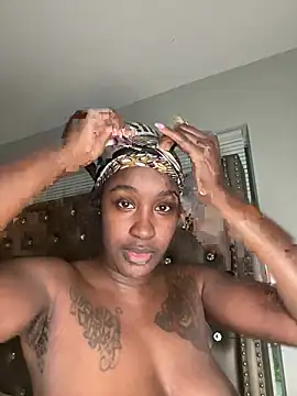 ToyaThick's Live XXX Chat