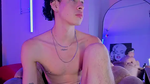 nova_salvatore élő XXX-chatje