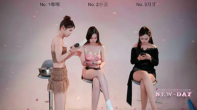 NEW-DAY Chat XXX live