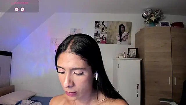 Veronikolsen-: онлайн-секс-чат