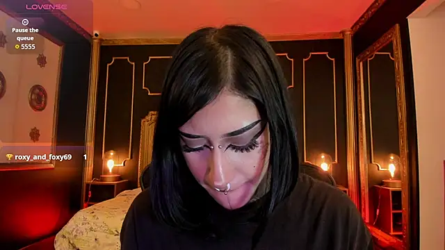 Kat_VonDeのライブXXXチャット