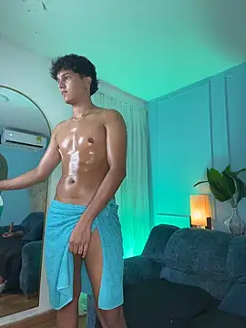 Czat XXX na żywo – Leo_Savage_