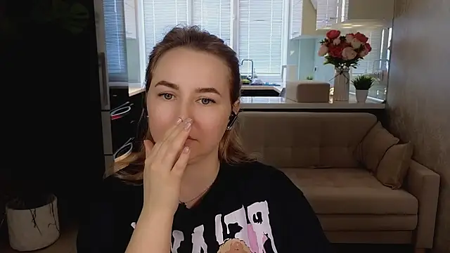 Živý XXX chat Mira_Mermayd