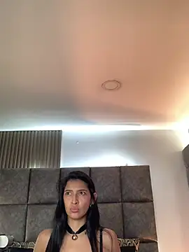 BrigitteVons' Live XXX Chat