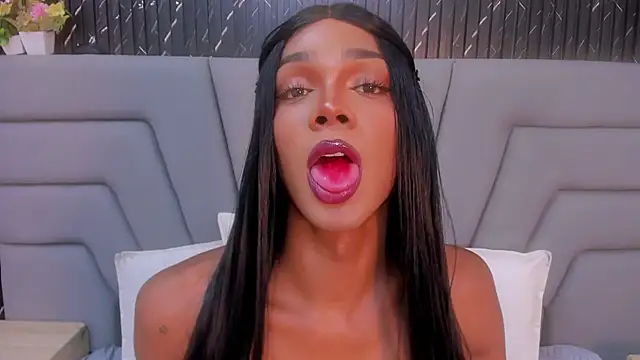 Živý XXX chat NaomiSteward