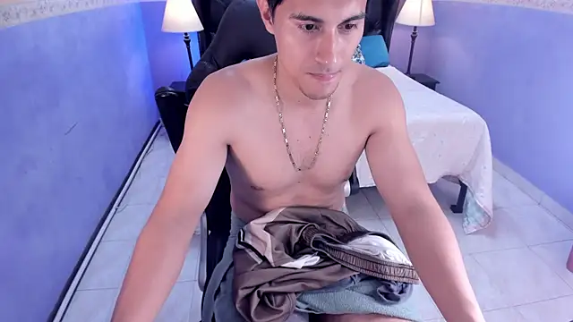 Mike_Conors Adlı Modelin Canlı XXX Sohbeti