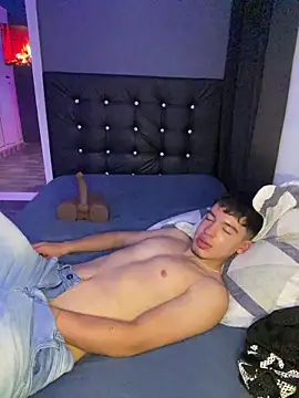 david_osorio Adlı Modelin Canlı XXX Sohbeti