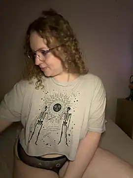 Živý XXX chat EmmieRae