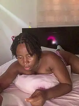 Chat +18 de MISSMAYSROOM ao vivo