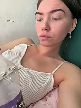 Lisaaa_Alisa's Live XXX Chat