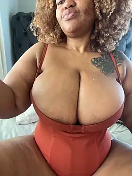 MILL204 Live XXX Chat