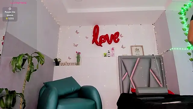 แชท XXX สดของ aurora_tziu