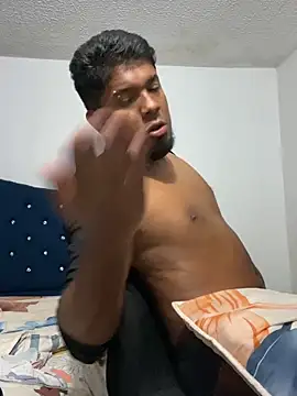 star_loren: διαδικτυακό σόου στην κάμερα