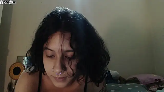 AlinaWoolf_ 现场XXX聊天