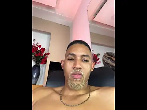 B_WildのライブXXXチャット