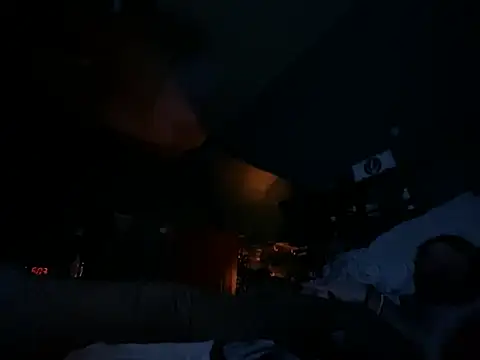 charactrzero élő XXX-chatje