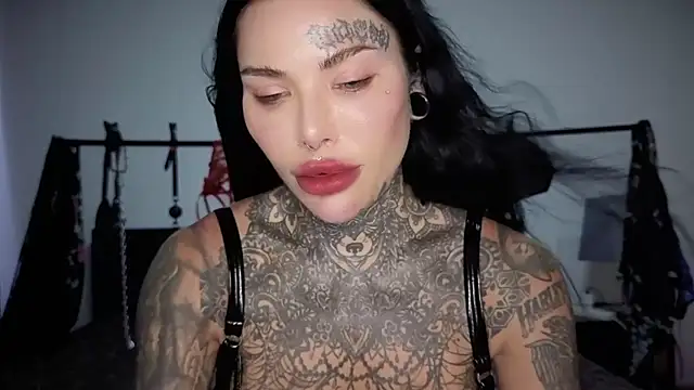 darkinkedbabe élő XXX-chatje