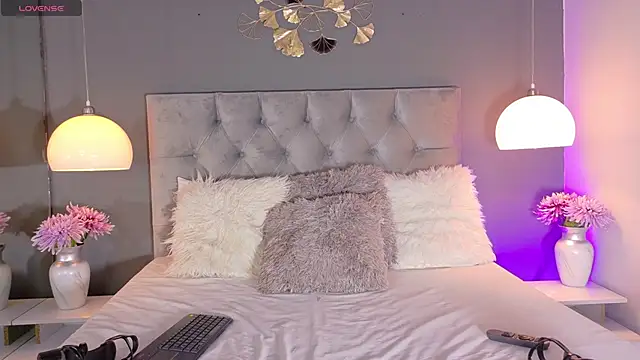 kendalFox_ Adlı Modelin Canlı XXX Sohbeti