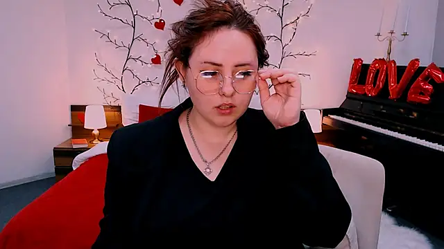 Hennessy_bunny Adlı Modelin Canlı XXX Sohbeti