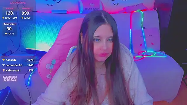 Lolisuccub 网络视讯表演