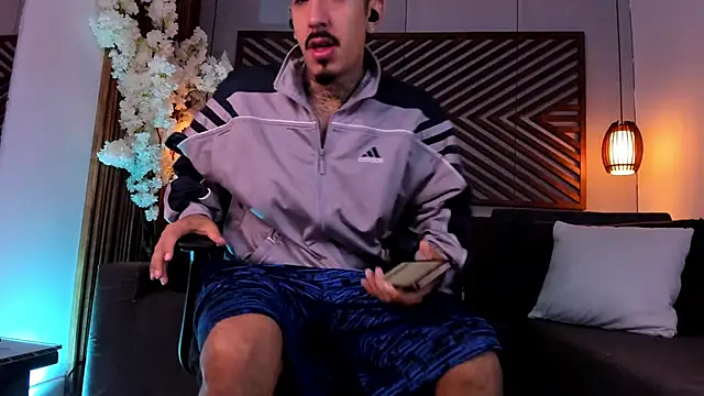 Donovan_Desmond Live XXX-Chat