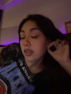 yourdreamgirl11 Live XXX-Chat