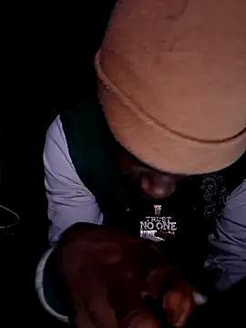 wetmouthrio_ Adlı Modelin Web Kamerası Şovu