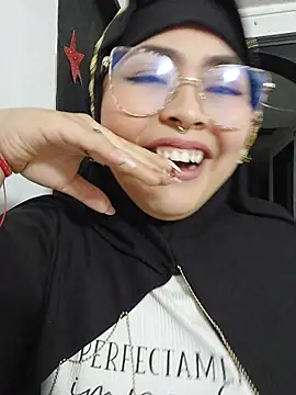 Chat +18 de Elinaax ao vivo