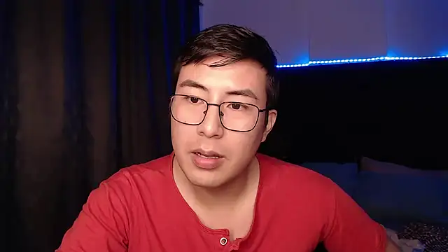 Show modela andrewmhilton_ na web-kameri