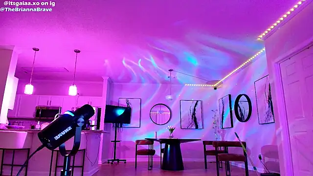 BriannaBrave's Webcam Show