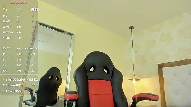 clarisKlein élő XXX-chatje