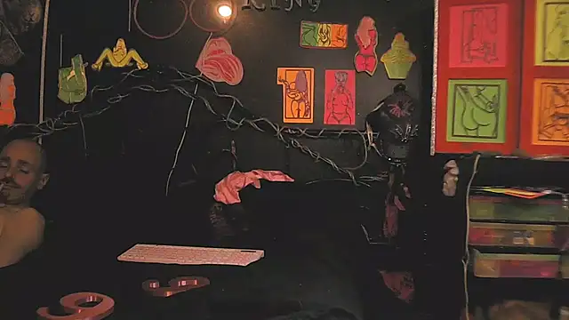 DaddyAndSplashQueen's Live XXX Chat