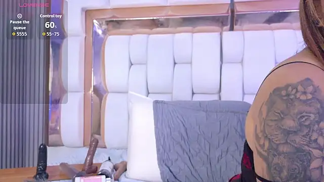 kinkyhousewifee Chat XXX live