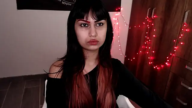 Chat XXX ao vivo de Little-Lucifer