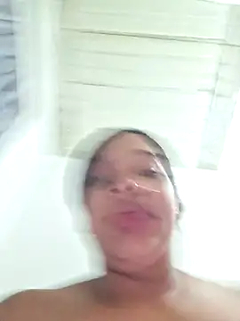 AnnaMil3J Chat XXX in diretta