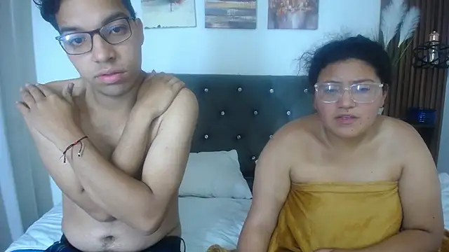 naughtycouplex_ Webcam Show