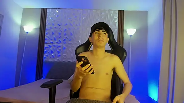 Michaell_twinkk_ Webcamshow