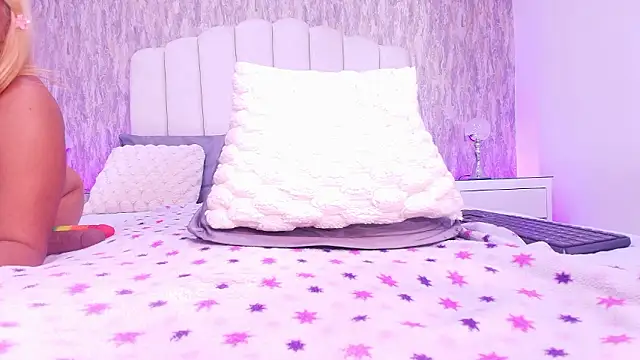 raven_lilith_'s Live XXX Chat