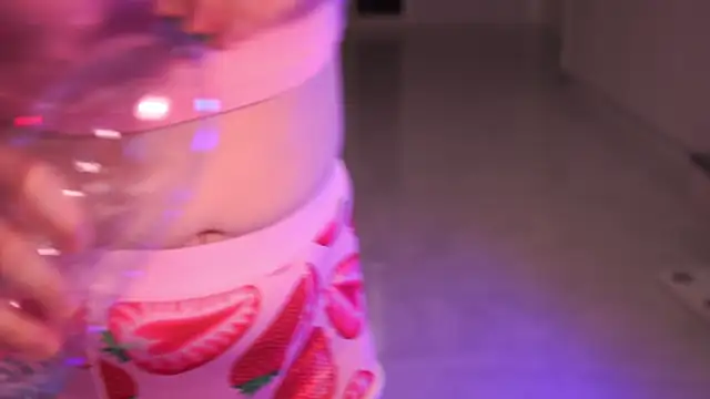 VixenMia's Live XXX Chat