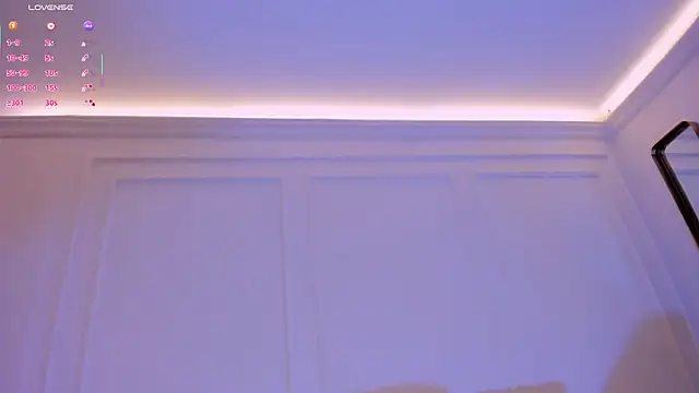 TaraLawrence Chat XXX live