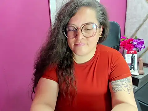 دردشة Sarah_Boobs_ الجنسية المباشرة