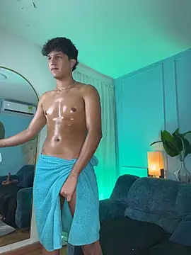 Leo_Savage_ webkamerás műsora