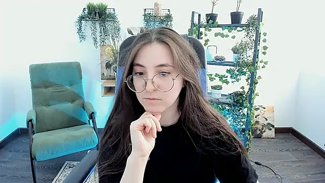 VirtuallVoyant Live XXX Chat