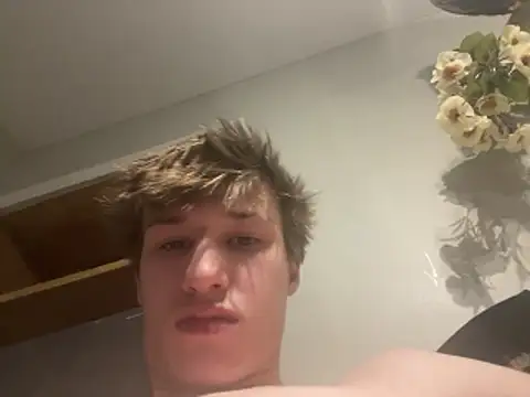 Chatroom XXX en direct de yourwhiteboy1