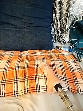 RooseWater's Live XXX Chat