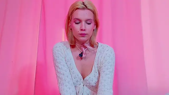 Chatroom XXX en direct de MeowthLilu