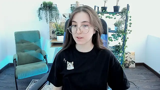 دردشة VirtuallVoyant الجنسية المباشرة