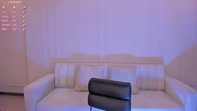 TaraLawrence élő XXX-chatje