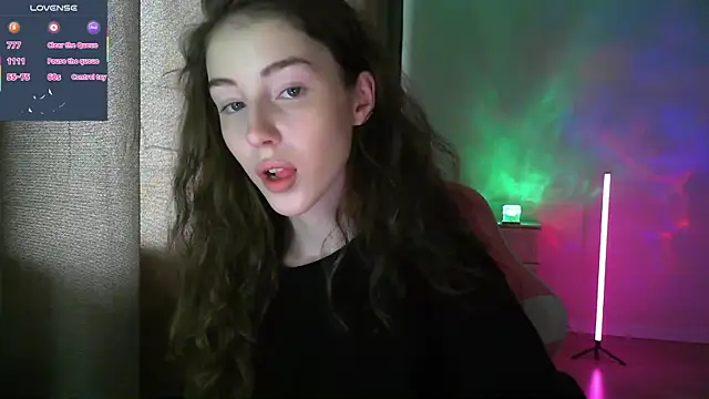 eskatmi's Live XXX Chat