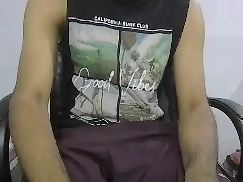 Madhu08fm webcam show